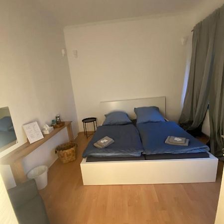 Zimmervermietung Oldenburg Buitenkant foto